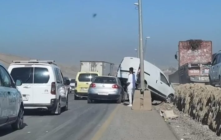 حادث سير يتسبب في عرقلة حركة المرور بين الدار البيضاء ومديونة