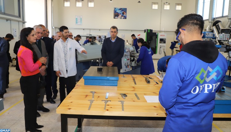 المعهد الجديد المتخصص للتكنولوجيا التطبيقية بزناتة يحصل على شهادة الجودة البيئية العالية