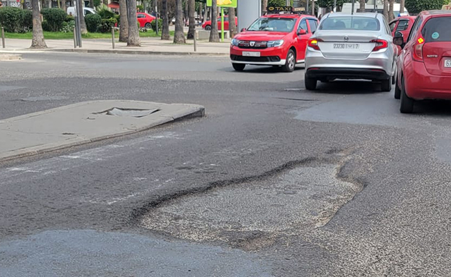 سكان بلفيدير متذمرون من كثرة «الحفر العميقة» ويطالبون بـ «الإصلاح»