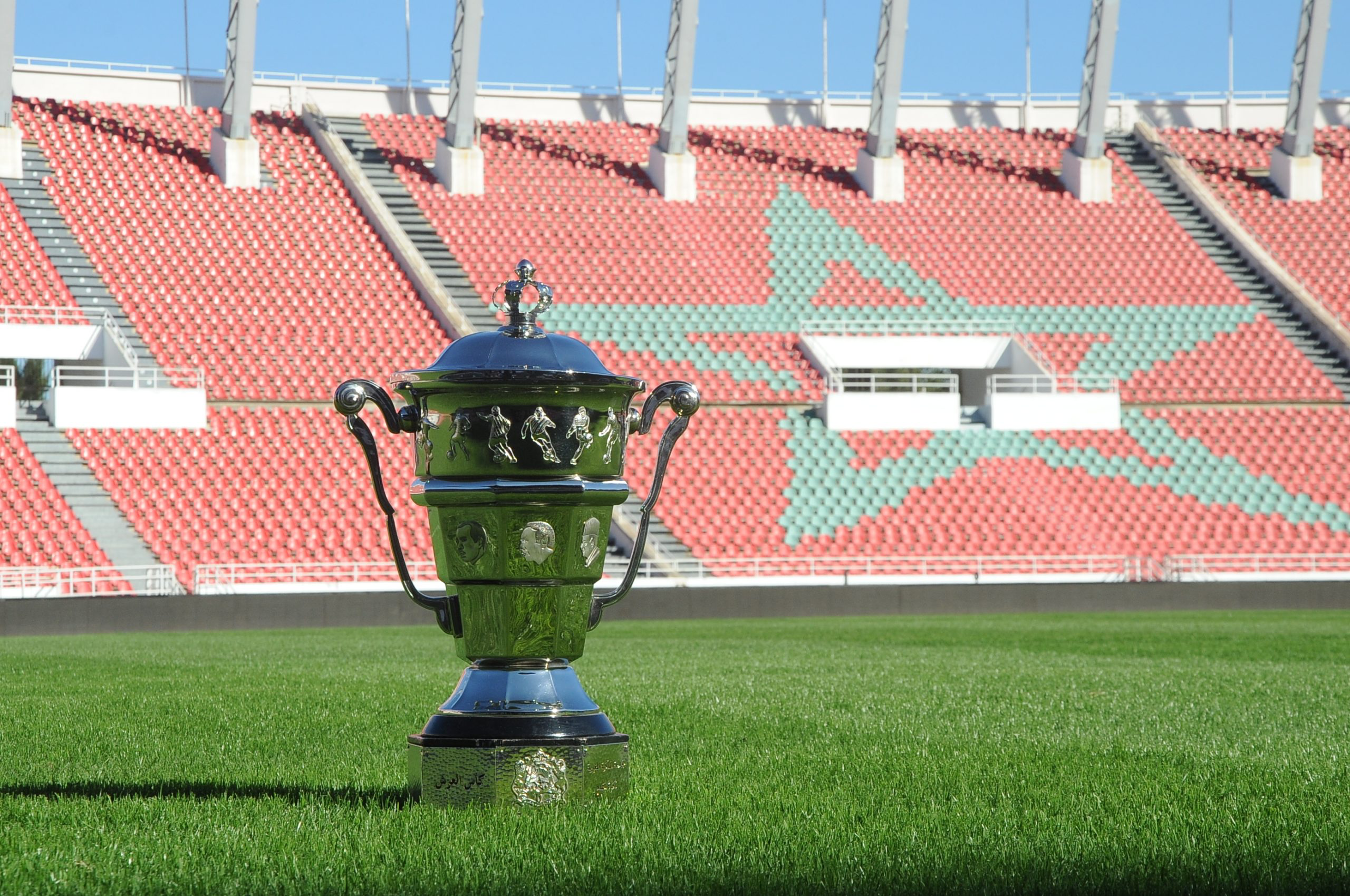 الجامعة تحدد تاريخ و  ملعب مباراة نهائي كأس العرش بين الرجاء و بركان