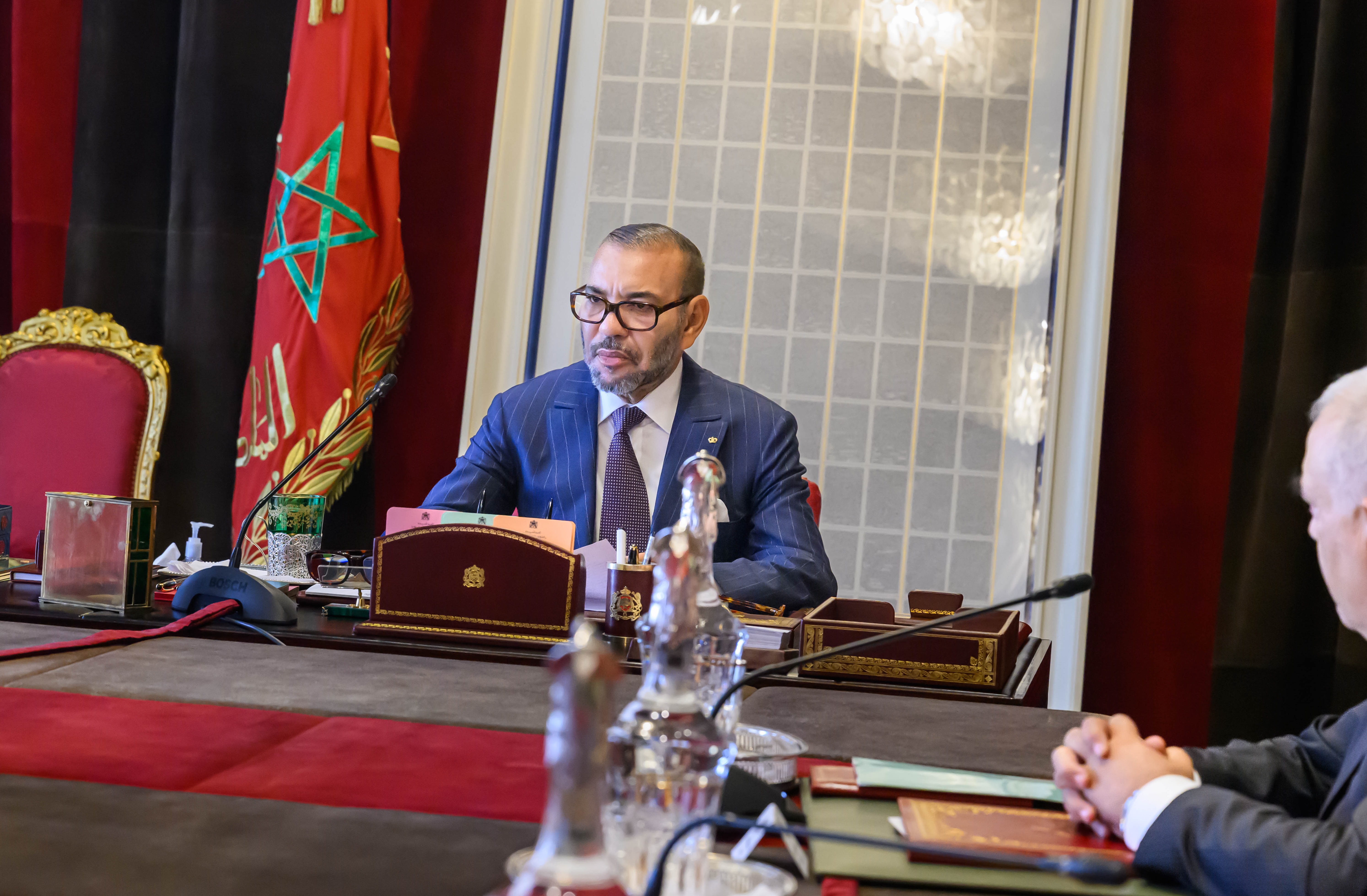 جلالة الملك يترأس اجتماع عمل خصص لتفعيل برنامج استعجالي لإعادة إيواء المتضررين من زلزال الحوز