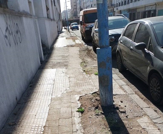 حالة «كارثية» لأرصفة الشوارع تغضب سكان بلفيدير بالدار البيضاء