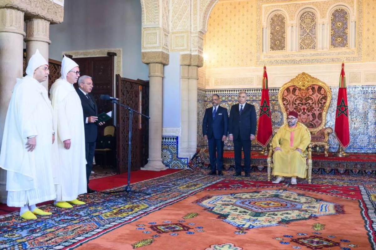 جلالة الملك يستقبل الولاة والعمال الجدد بالإدارة الترابية