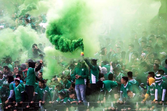 جمهور الرجاء «ممنوع» في ملاعب جهة الدار البيضاء-سطات