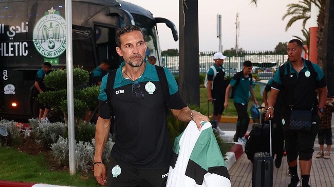 مهاجم بوليفي يصل إلى الدار البيضاء للانضمام إلى الرجاء البيضاوي