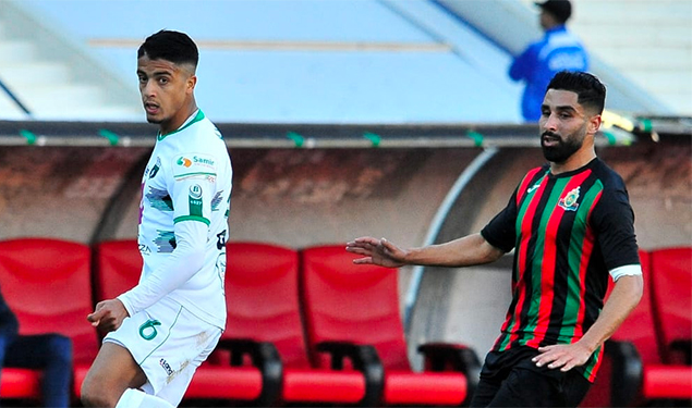 الرجاء يُغري لاعبي يوسفية برشيد بمنحة مالية لهزم الجيش الملكي